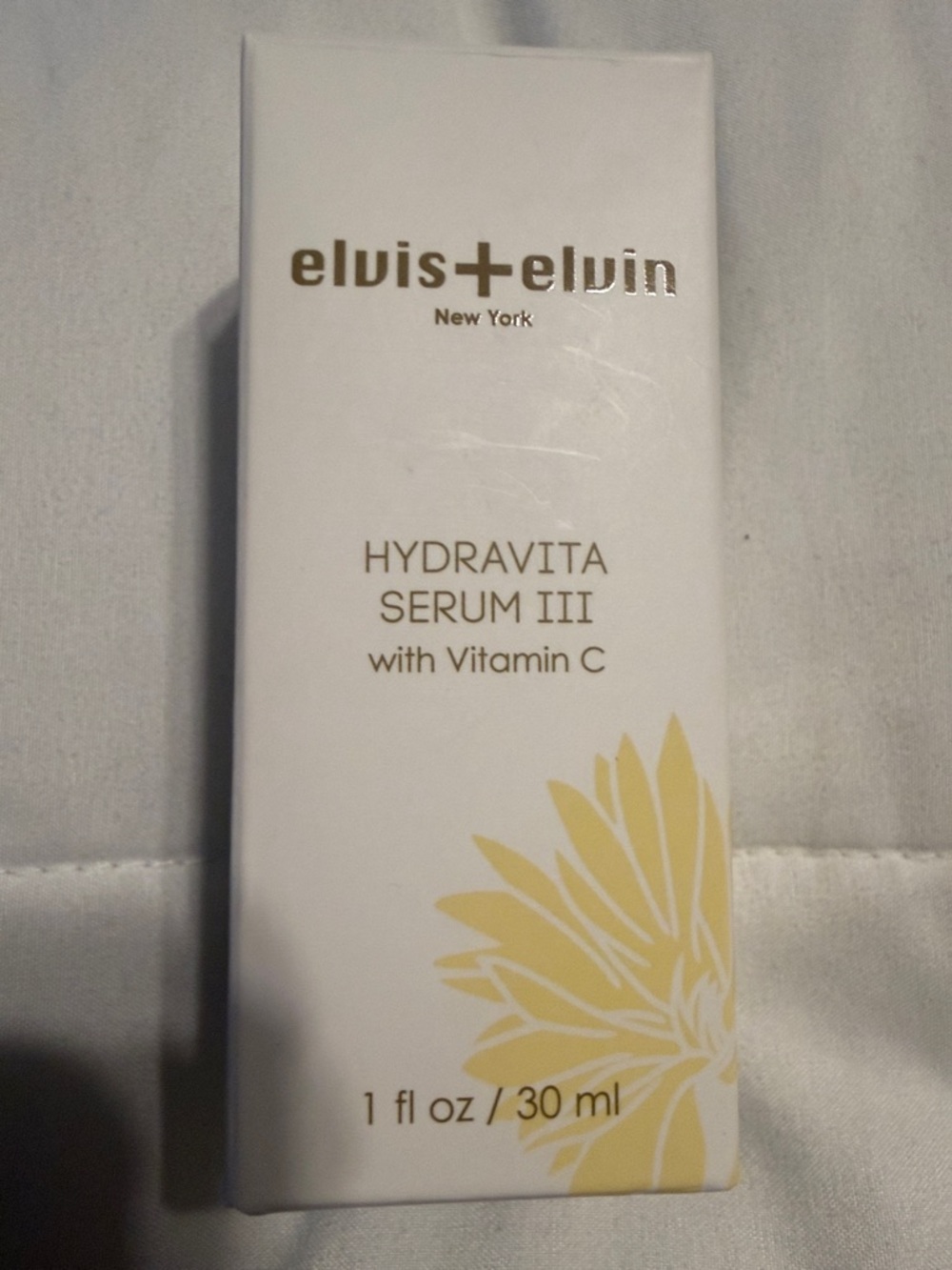 Hydravita Serum III with Vitamin C - White & Yellow